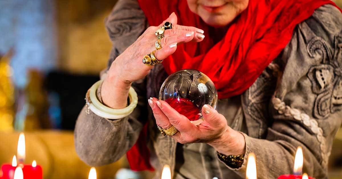 boule de cristal voyance
